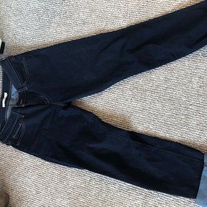 Levis 714 Straight Fit Jeans